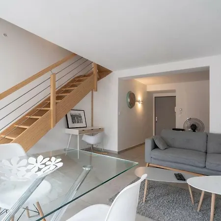 303 - Duplex Moderne - Jeanne D'arc, Apartment