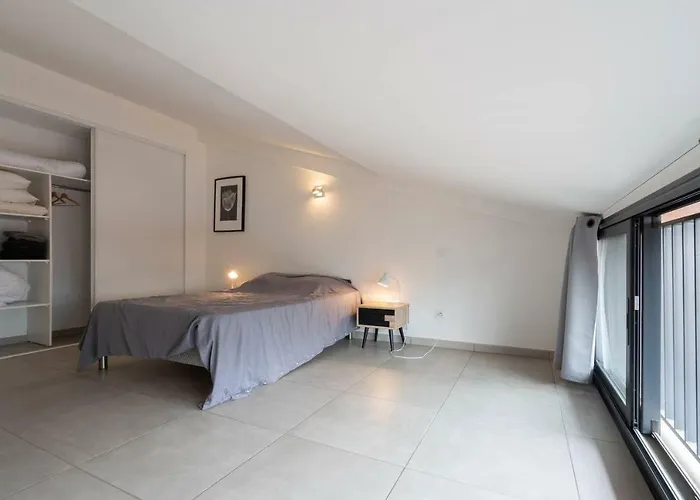 Appartement 303 - Duplex Moderne - Jeanne D'arc, *